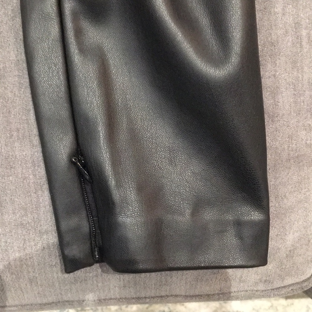 Zara Faux Leather Black Pants - Picture 4 of 8